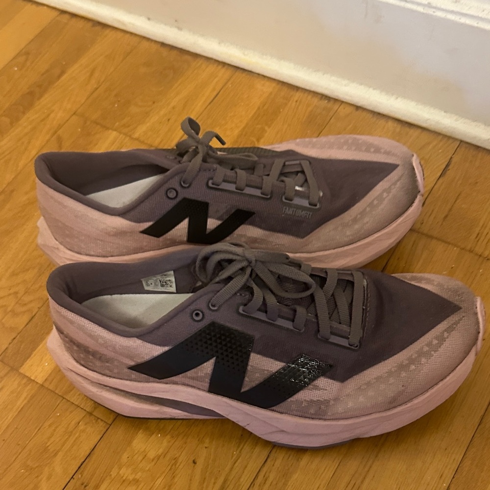 New Balance Fuelcell Rebel Pink Purple W10